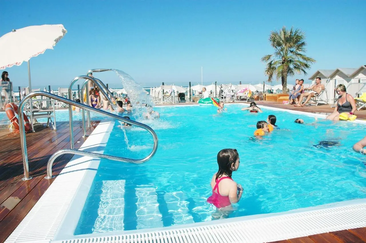Hotel Puccini Riccione 2*,